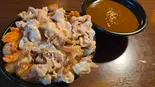 【肉の防波堤】どんぶりを埋め尽くす！国産豚しゃぶの「旨味雪崩」カレー（焼肉 ゆめや）