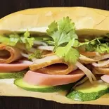 ハムとソーセージのバインミー Fried meatloaf ＆ Pork Cake Banh Mì（PHO HA NOI）