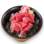 天然まぐろのすき身丼（海鮮丼の駅前 心斎橋店）