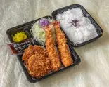 海老ひれかつ弁当（とんかついなば和幸 江坂店）