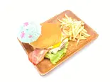 ベーコンエッグバーガーフレンチフライセット（ハワイアンカフェ BURGER paina(バーガーパイナ)）
