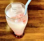 ストロベリーラッシー（インドネパールレストランラスミ本店）