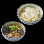 三陸産わかめ肉汁うどん（肉汁うどん奥村 池袋店）