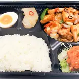 揚げ豆腐と豚肉炒め弁当（中華居酒屋 福錦 新宿御苑前店）