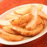 カントリーウェッジ フライドポテト [COUNTRY STYLE POTATO WEDGES]（チキンオーバーライス＆丼日吉店 【DS OVER RICE ＆ BOWL】）