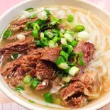牛肉うどん (牛腩粉)(広東料理 港味)
