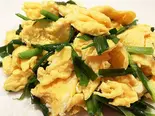 ニラ玉子炒め,鸡蛋炒韭菜（居酒屋酔宴）