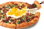 すき焼き月見ピザ（ピザハット 吉塚パピヨンガーデン店）