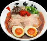 赤味玉とんこつらーめん（三豊麺 なんば日本橋店）