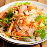 クラゲサラダNộm sứa(ベトナム料理BOKUN OMORI)