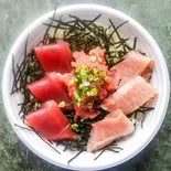 鉄火丼（音色すし 本店）