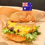 Adelaide チーズバーガー（跳ね馬）
