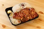 1キロヤンニョムチキン弁当（デカ盛り弁当 はるき 菊水店【唐揚げ弁当屋】）
