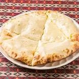 チーズナン[CHEESE NAN]（ASIAN DINING BARSHA）