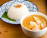 鶏肉のマッサマンカレー（オリエンタルデリ白金店）