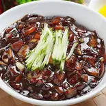 ジャージャンめん(兄夫食堂 赤坂本店)