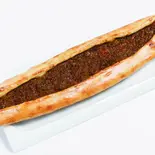 クユマルピデ(ビーフ)	Kiymali pide（TURKISH TASTE）