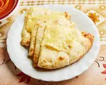 チーズナン/Cheese Nan（インドレストラン サパナ）