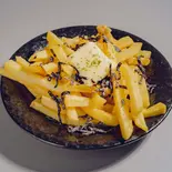 やみつき無限ポテト 塩昆布バター（酒と肴 めから鱗）