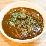 おつまみやけんカレー（塩ホルモン やけん）