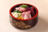 まぐろ4色丼（寿司茶屋 桃太郎 大塚店）