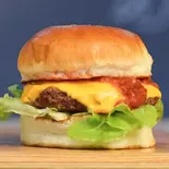 和牛トマチーバーガー（smash＆shake burger）