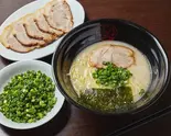 白博多チャーシューメン White Hakata Roast Pork Fillet Ramen（博多ラーメン長浜や青物横丁店）