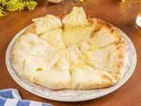 チーズナン(Cheese nan)（インドレストラン プジャ）