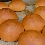 自家製パン（Braceria・S (ブラチェリア・エス)）