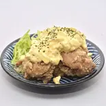 チキン南蛮（揚げ物と丼の上成）