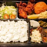 カニクリームコロッケ&鶏竜田揚げ弁当(二貴)
