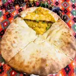 スパイシーポテトナン Spicy Potato Naan（New Delhi Spice）