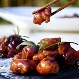 黒酢豚(中華料理錦楽軒)