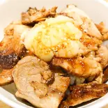 特製ダレがけ生ニンニク豚丼(つけ麺大戦争 野毛店)