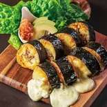 アボカドキムチチーズキンパ Avocado & Kimchi Cheese Gimbap(ヤンニョムチキン&チーズキンパ梨泰院トンバンキンパ博多店)