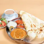 おすすめセット（インド料理 ロイヤル ナンカレー＆ビリヤニパレス）