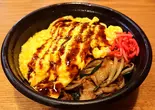 肉もやしオムそば（居酒屋の賄い丼）