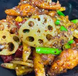 干鍋鶏(中華料理 華宴)