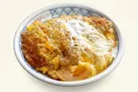 自慢の三元豚 カツ丼 比内地鶏の玉子使用（雑賀屋）