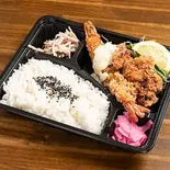 からあげ2個&大海老フライ弁当(GOHAN)