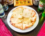 チーズナン Cheese Naan（プラシッダ桜山店）