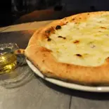 クアトロフォルマッジ（ピッツエリア オオサキ武蔵浦和店 Pizzeria Ohsaki）
