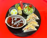 手作りハンバーグ＆ミックスサンド（Y's Cafe）