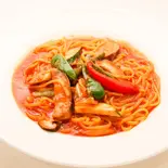 季節野菜のトマトソースパスタ(パドマ Padma Restaurant)
