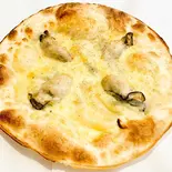 【PIZZ】オイスター・ビアンカ（OYSTER STAND）