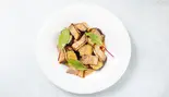 自家製ベーコンと揚げナスのアラビアータ（Cosi Cosi）