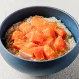 F3|濃厚サーモン丼 Salmon bowl(醤油をかけない海鮮丼 うみさち 三田店)