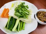 蘸酱菜/野菜の味噌つけ（庄稼院）