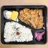 豚キムチ弁当（にこまる弁当）