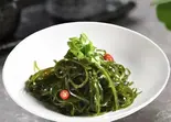 昆布の黒酢和え（東呉食堂）